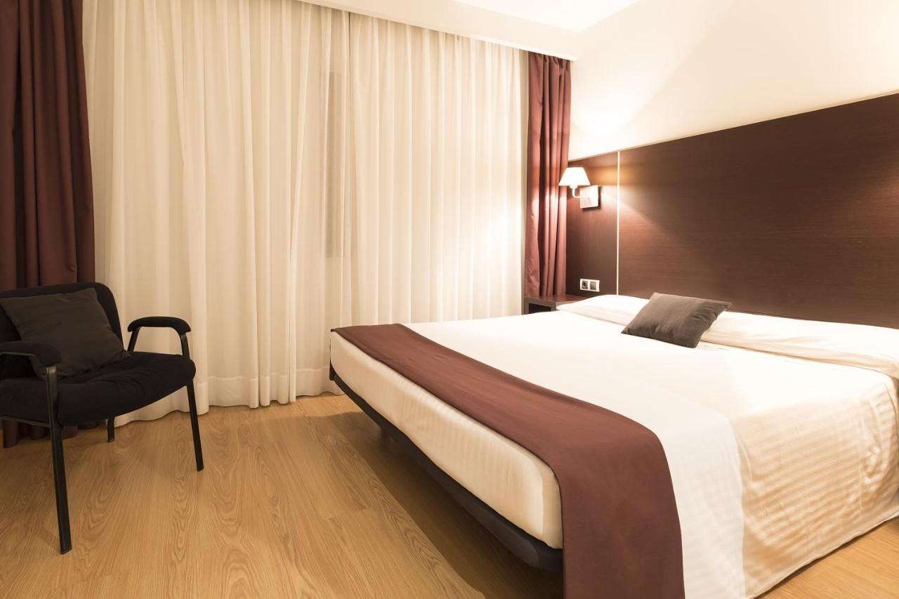 Hotel Plazaola Irurtzun Buitenkant foto