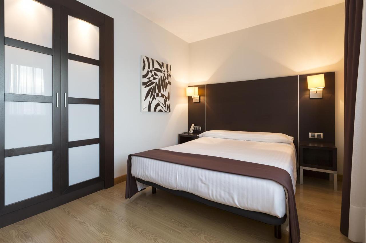 Hotel Plazaola Irurtzun Buitenkant foto