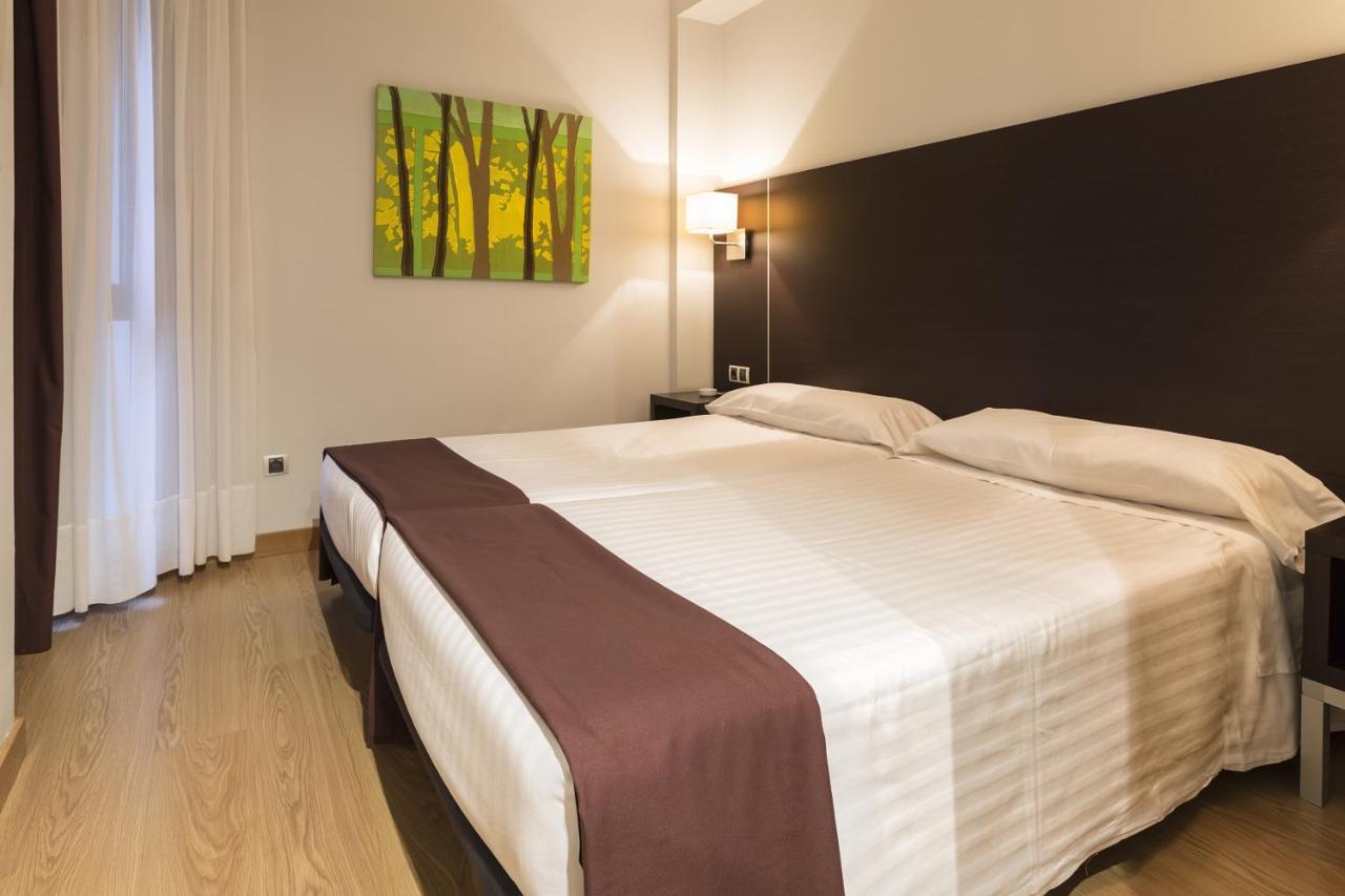 Hotel Plazaola Irurtzun Buitenkant foto