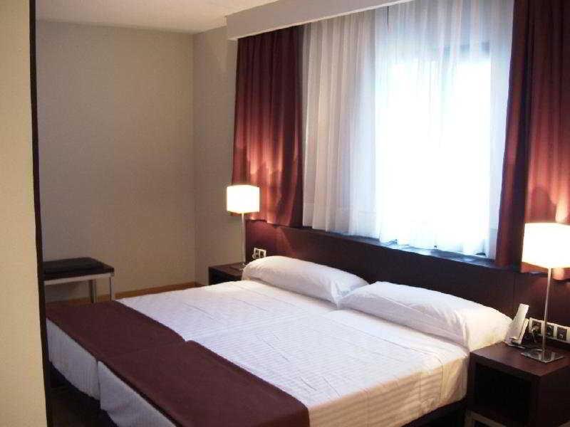 Hotel Plazaola Irurtzun Kamer foto